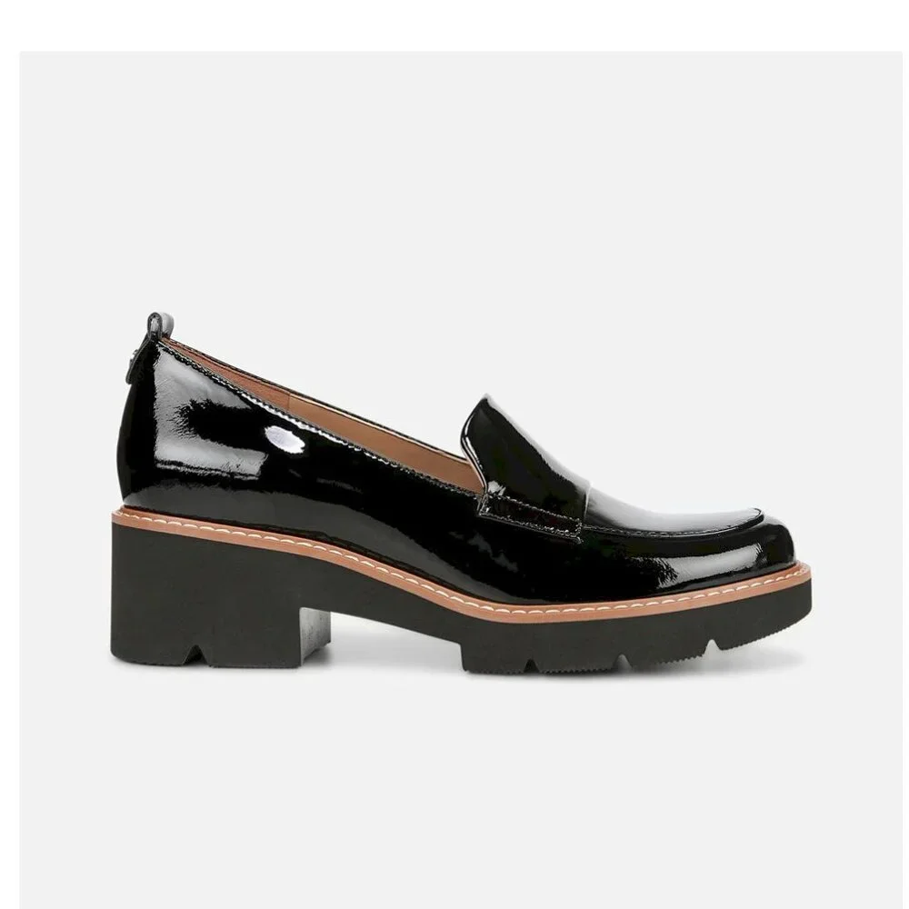 Naturalizer Darry Lug Sole Black Patent Leather Loafer Women's Size 9W